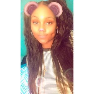 Meet your Posher, Anika